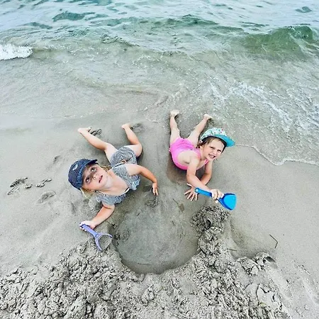 Ustronie Park - 度假村 尤斯托尼莫斯基