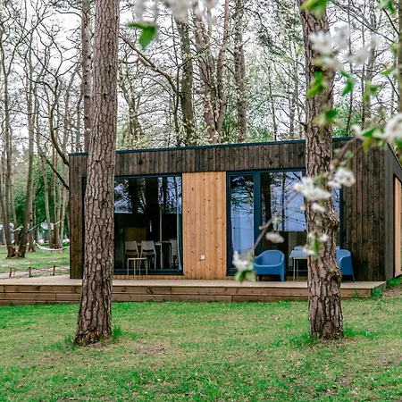 度假村 Ustronie Park - *