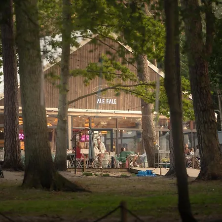 Ustronie Park - Feriested *