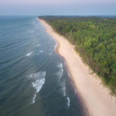 Ustronie Park - * 尤斯托尼莫斯基