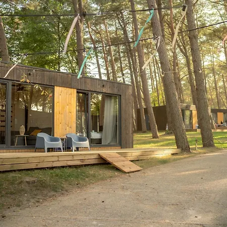 Ustronie Park -