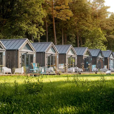 Ustronie Park - 度假村 尤斯托尼莫斯基