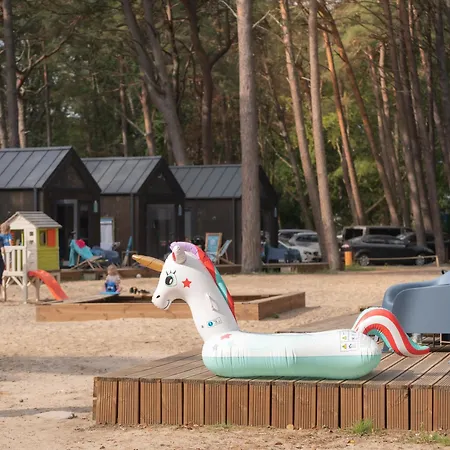 Ustronie Park - 尤斯托尼莫斯基