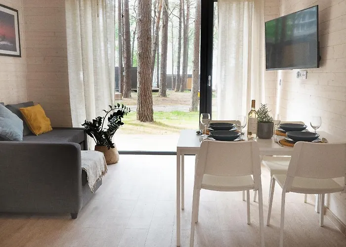 Resort Ustronie Park - *