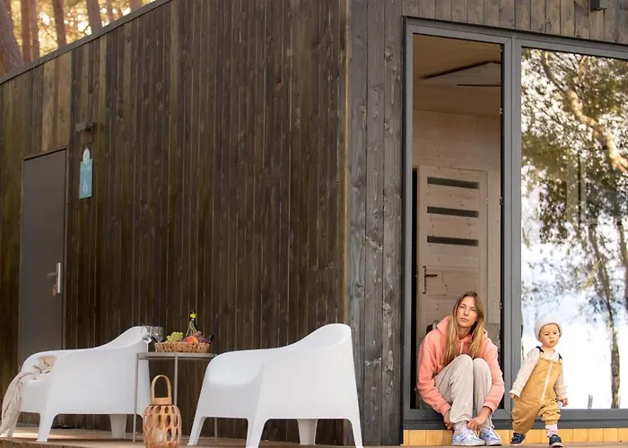 Ustronie Park - אתר נופש *