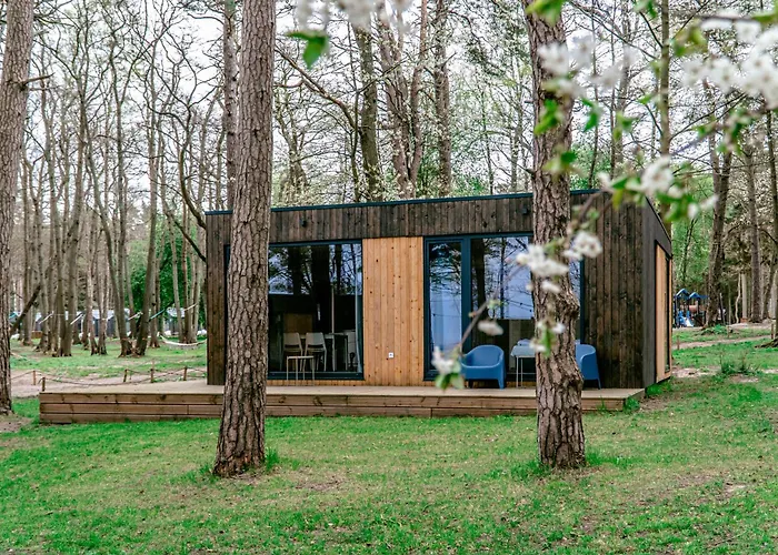 Feriested Ustronie Park - *