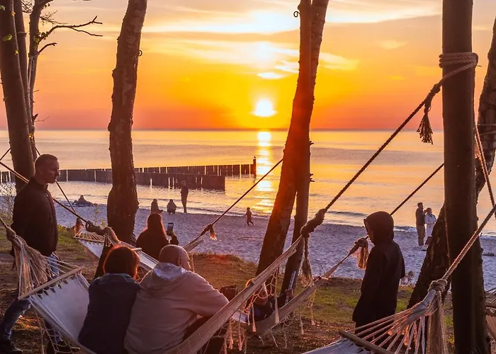 אתר נופש Ustronie Park - *